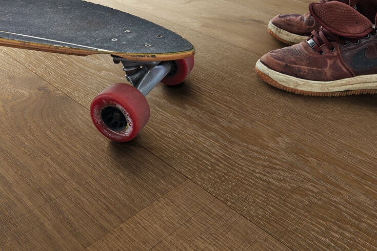 Hvilken parkett tåler mest slitasje i en aktiv familie?